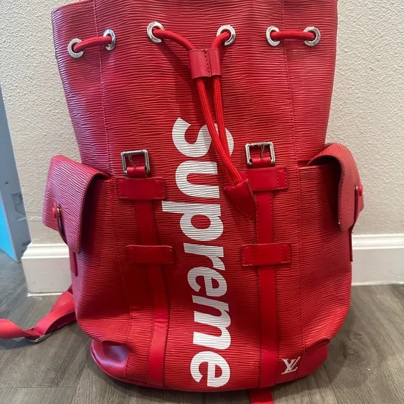 louis vuitton X supreme | Bags | Louis Vuitton X Supreme  display picture 2